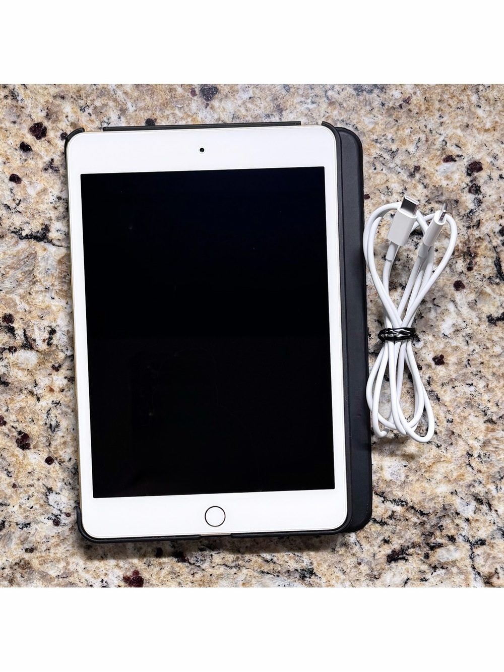 Apple iPad Mini 4 128GB 7.9” A1538 (WiFi Only) Gold